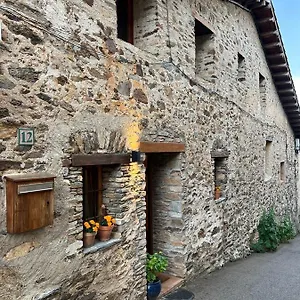 Casa Tapiolas Rectoría Molló